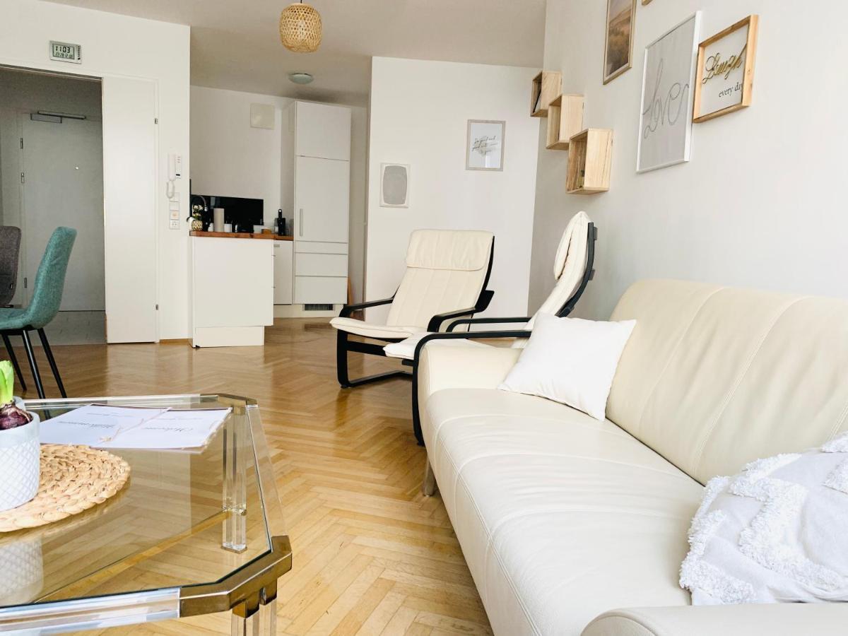 Ruhige Wohnung Im Gasometer Wien *Wifi*U3*Netflix* Exteriér fotografie